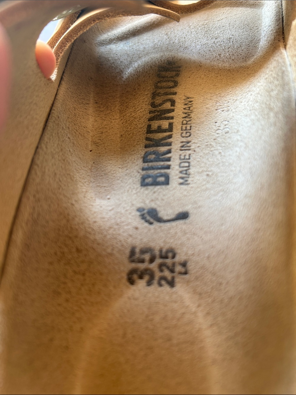 Birkenstock women’s size 35 Two-Strap Sandals in Light Beige - Picture 2 of 6
